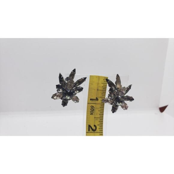 Vintage Earrings Rhinestone Smokey Topaz & Clear Flower 1950s Clip On - Picture 9 of 10